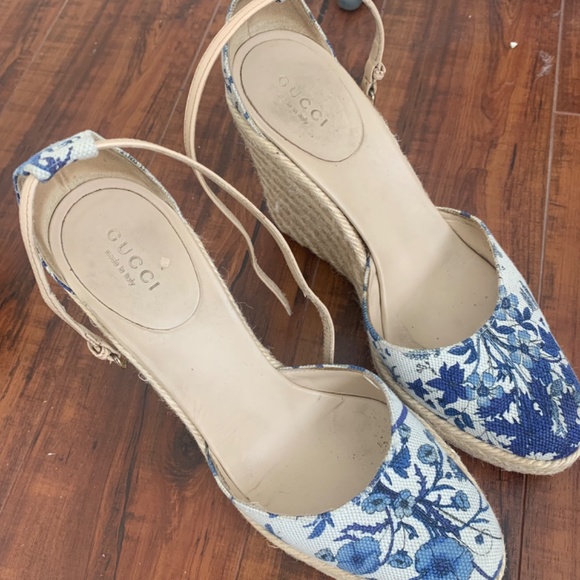 Gucci Floral Espadrilles - Picture 4 of 4